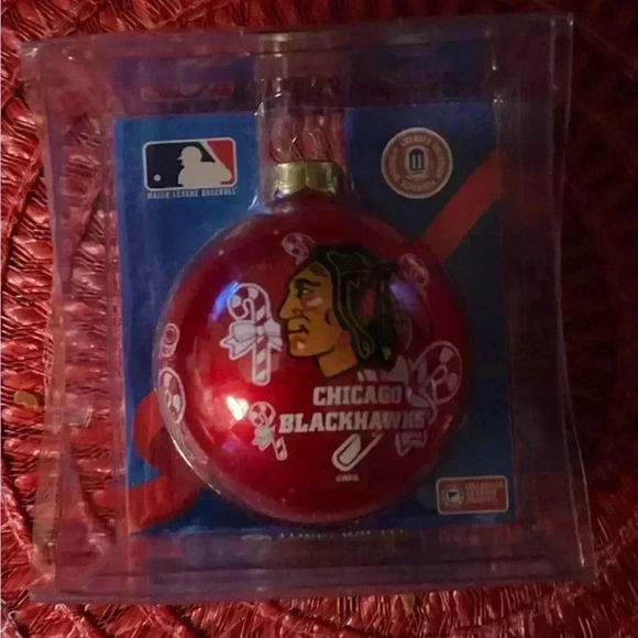 Chicago Blackhawk glass holiday ornament never opened . Sports Collectors Series - Picture 1 of 4